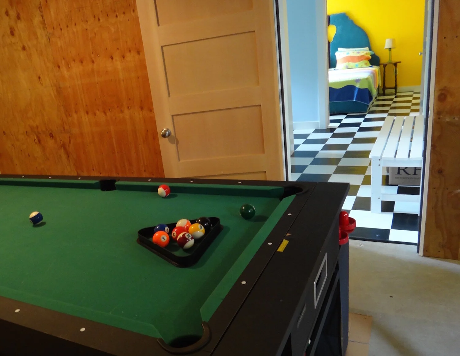 TheToehold_Downstairs_Pool_1500px.jpg