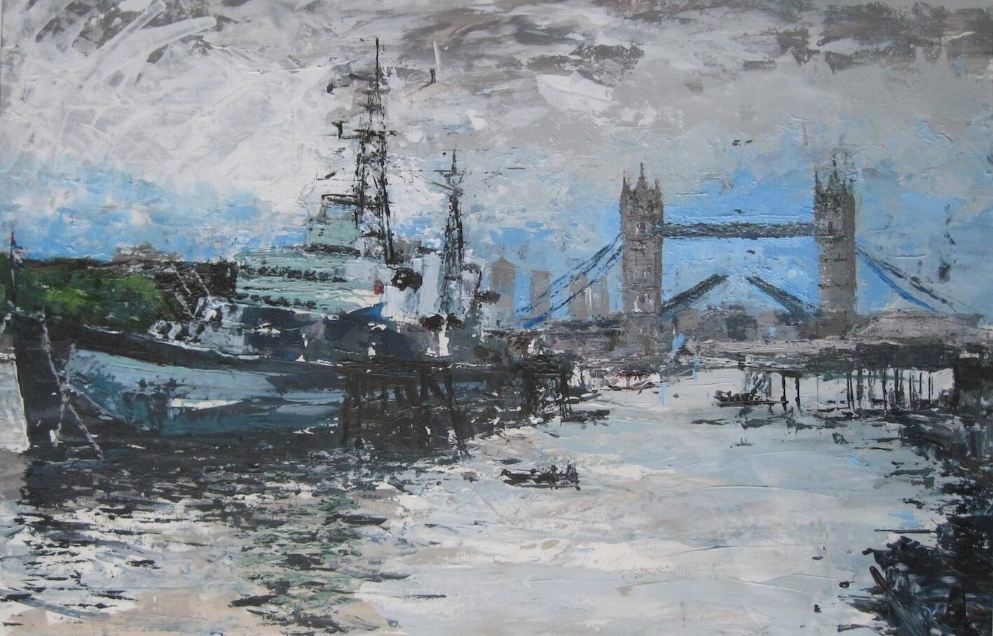 A19. HMS Belfast at Tower Bridge.jpg
