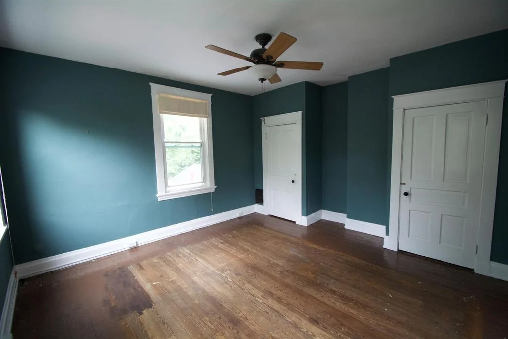 back 2nd story bedroom