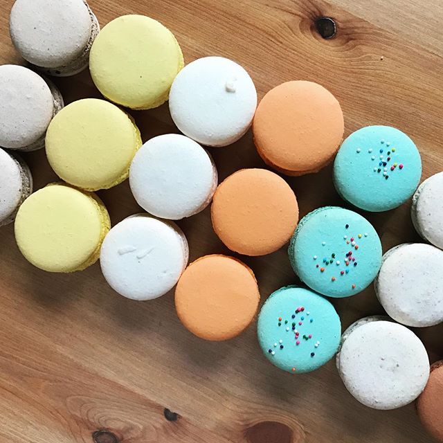 ahh it is almost Friday, y'all! 
#macarons #mydtd #dallasbaker #dallasevents