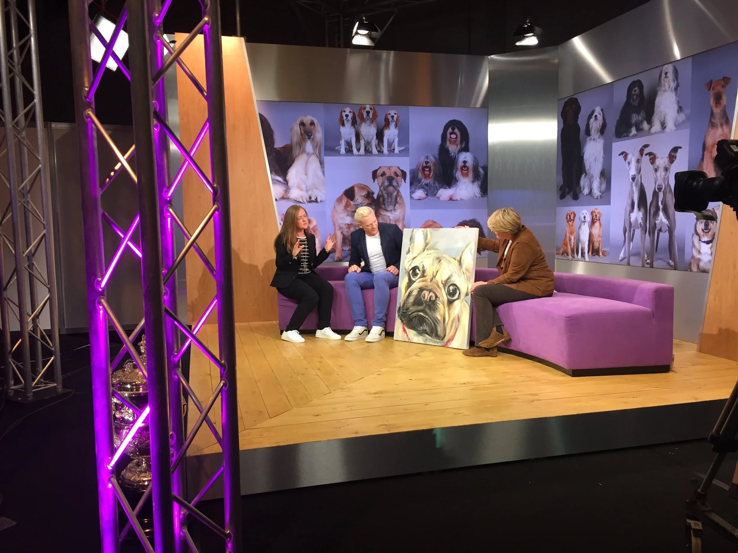 On the Sofa live on Channel 4 at Crufts with Iwan Thomas and Clare Balding and his painting of Frank the Tank