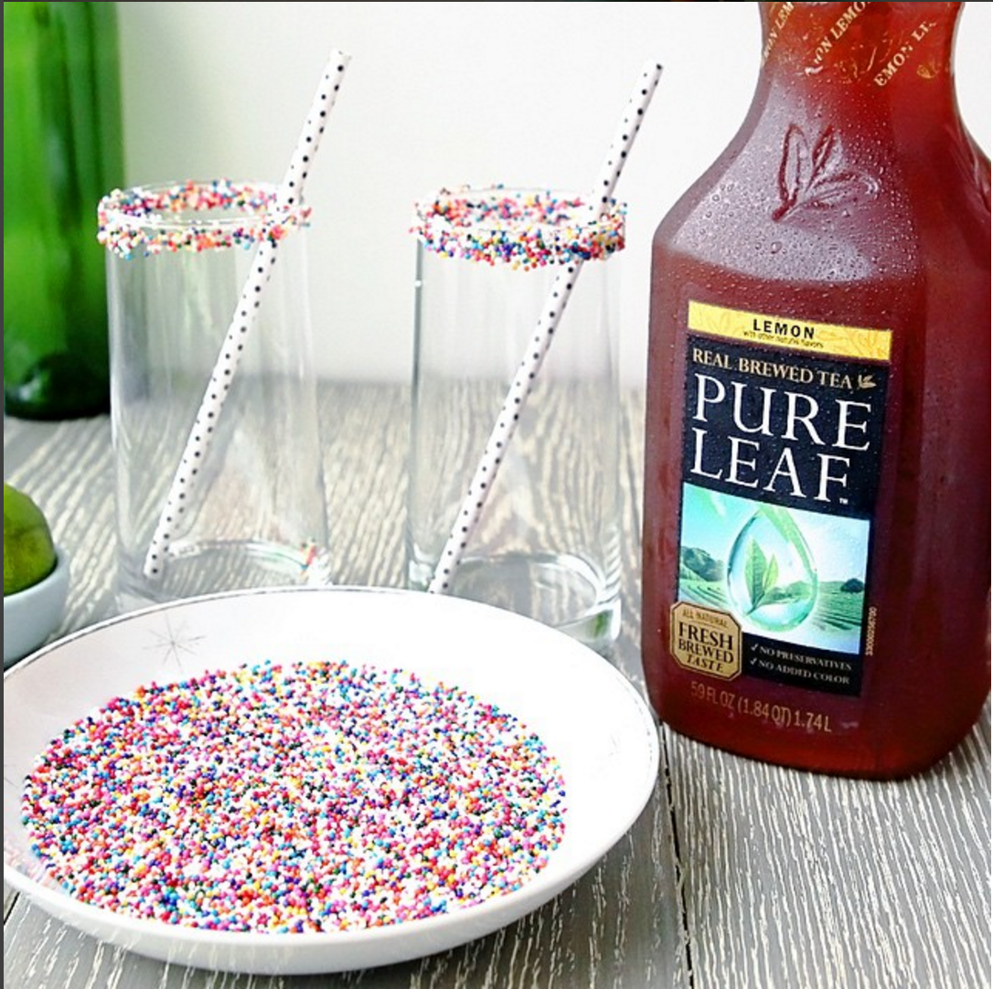 Need to add a dash of color to your NYE plans? Try this. #TeaTip #instagood #partyhacks #NYE
