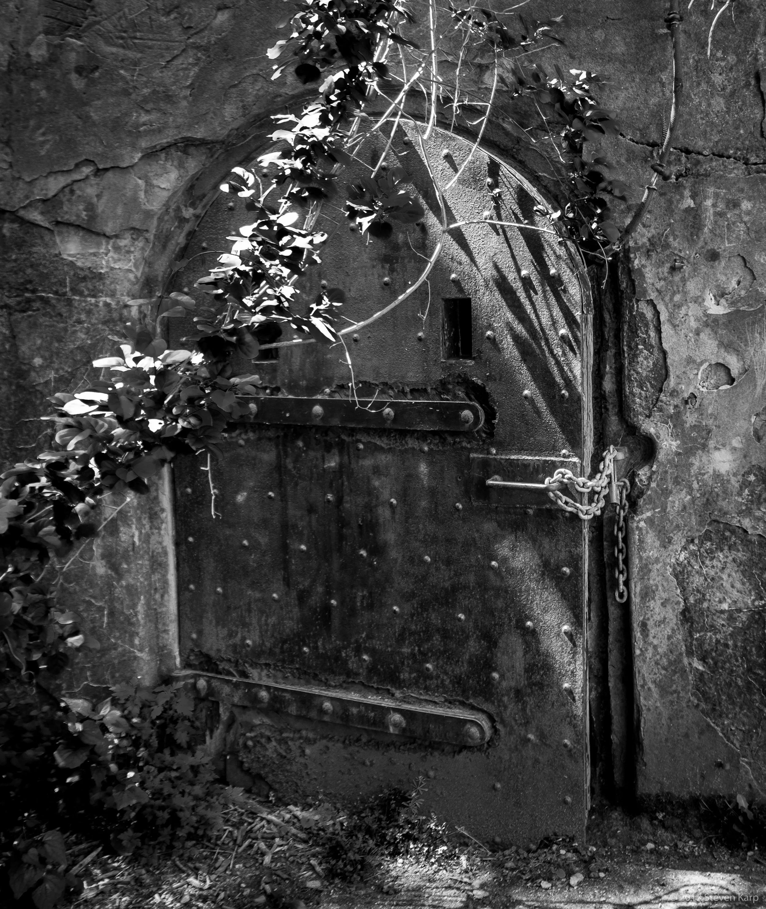 Mortar Battery Door