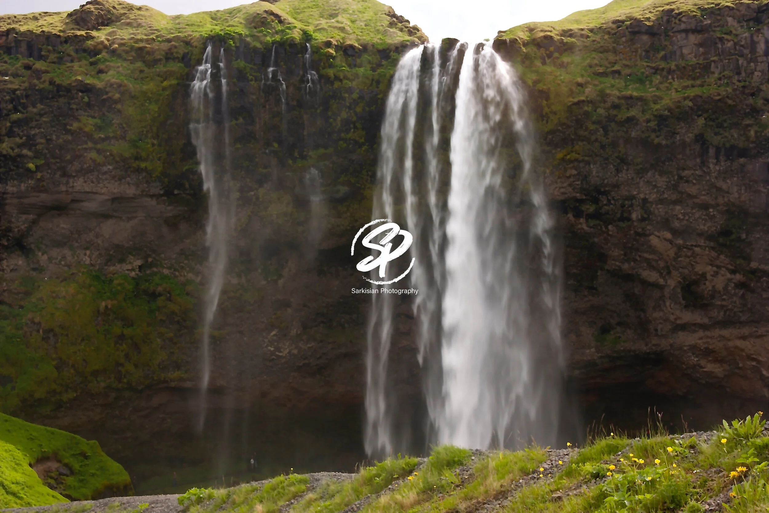 Seljalandsfoss Waterfall, iceland.jpg