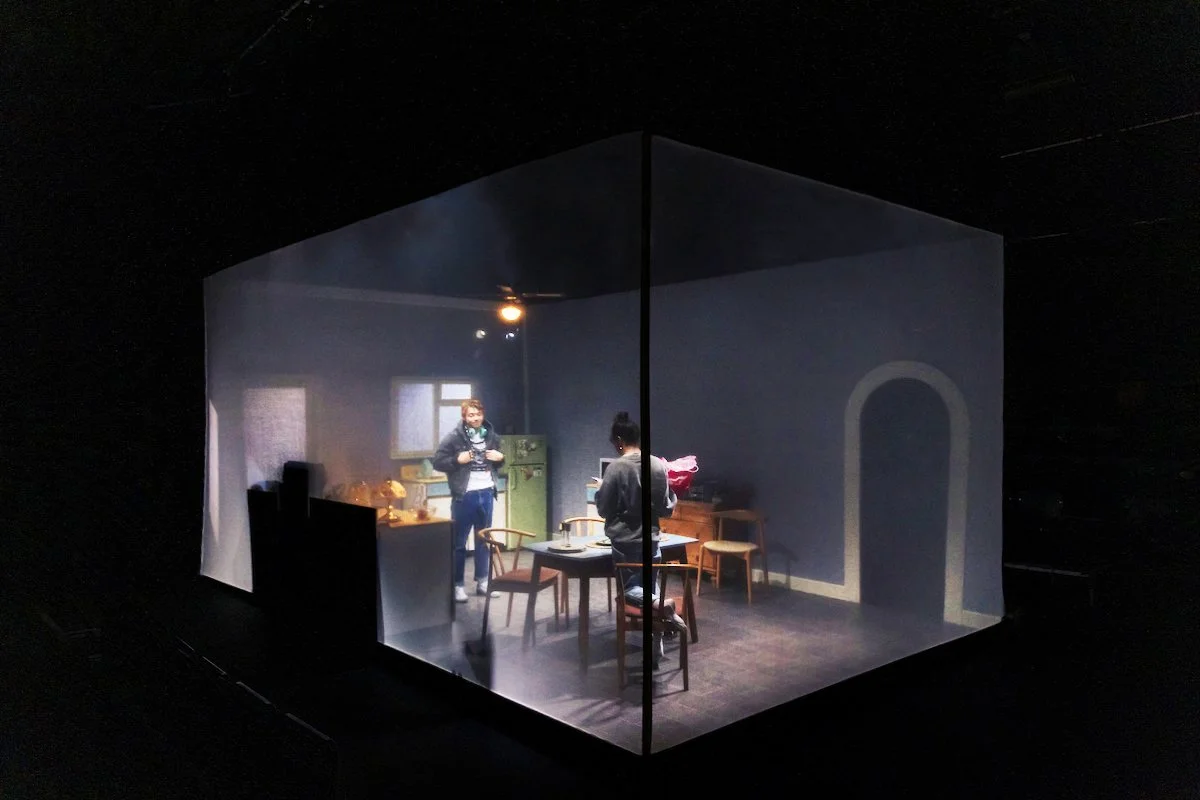 edi t111122_TOR1384_Papatango_Here_PRODUCTION_018.JPG