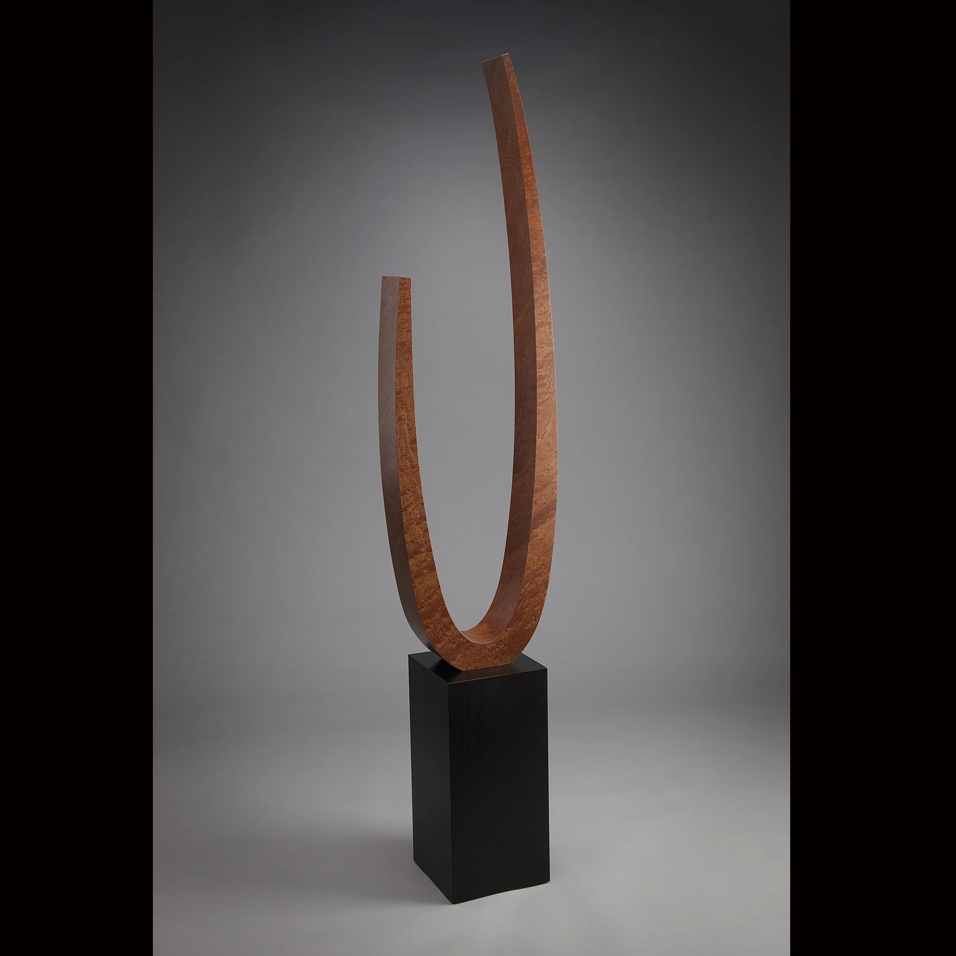 Tong Sculpture