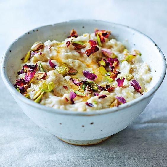What you will need; Oats, Almond Milk & fruit of choice!