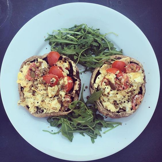 What you will need; 2 Eggs, rocket salad, Spring Onion, 2 large mushrooms, cherry tomatoes
