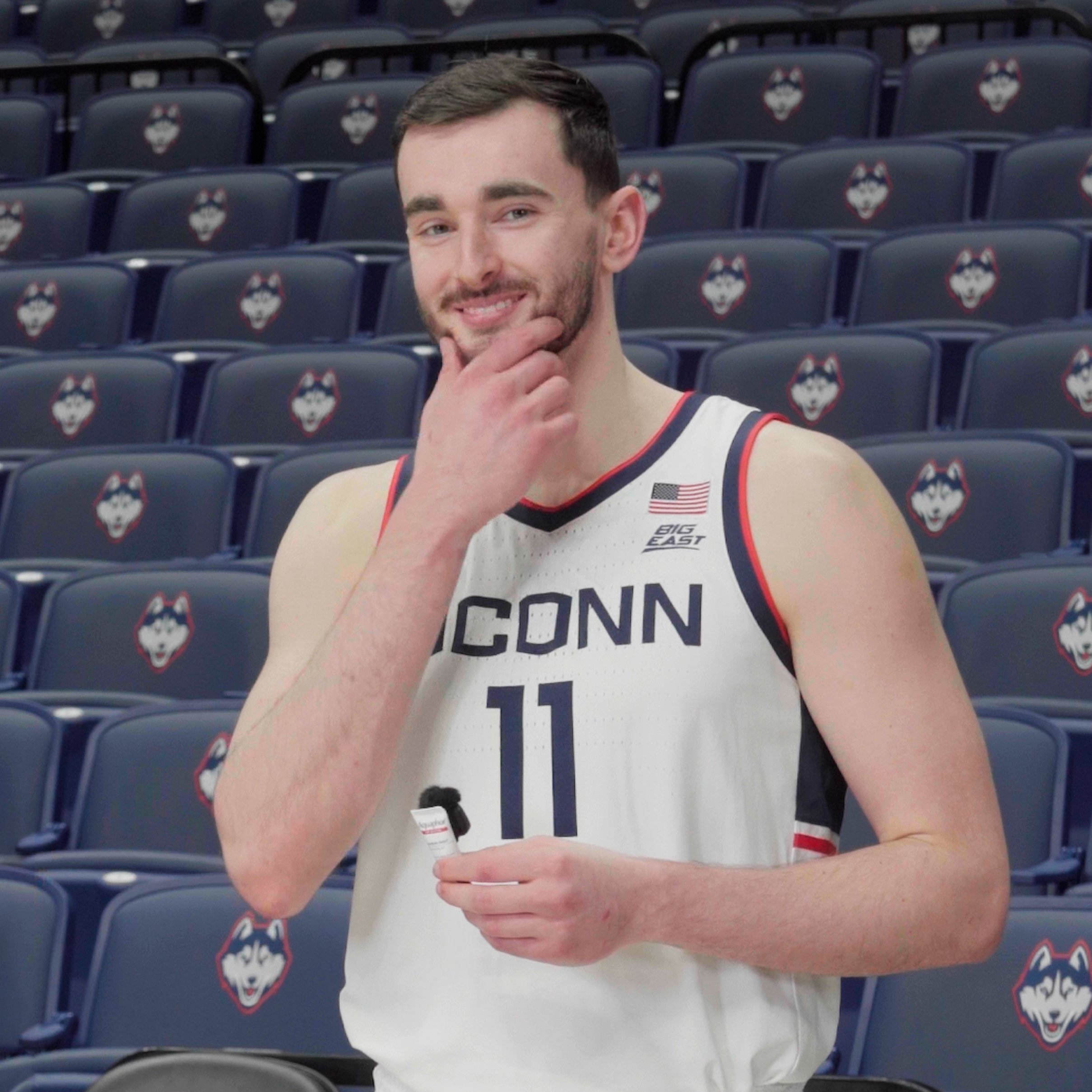 Uconn.jpg