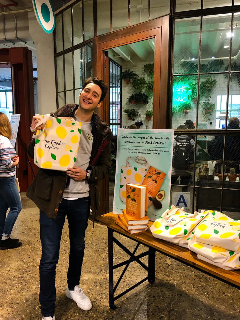 Our co-founder Alessandro Biggi proudly holding up his gorgeously designed tote bag.