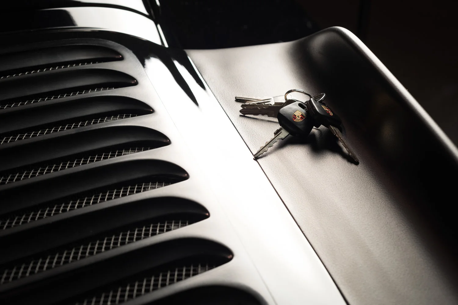 Black Apples, Black Oranges