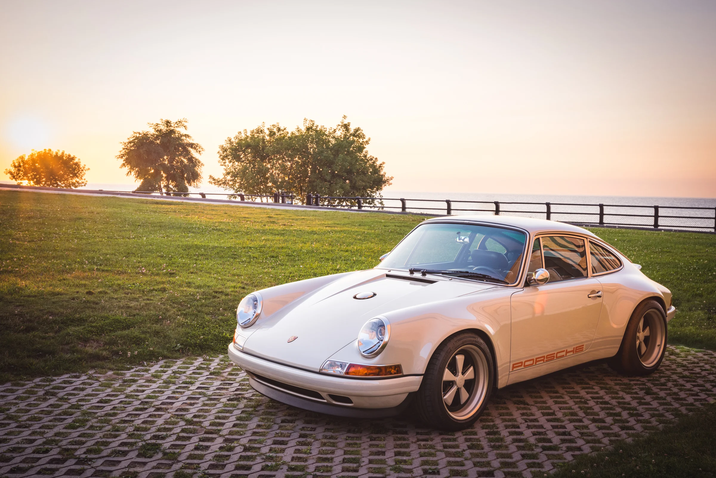 Porsche Provinz: The 911, Redefined - Porsche's 964 Reimagined by Singer Vehicle Design
