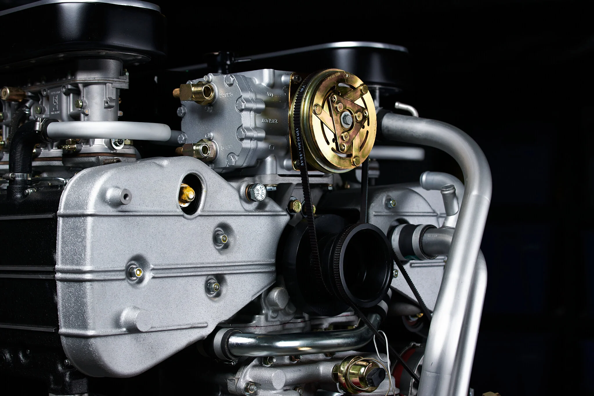 21-01 512BB Engine Ed08.jpg