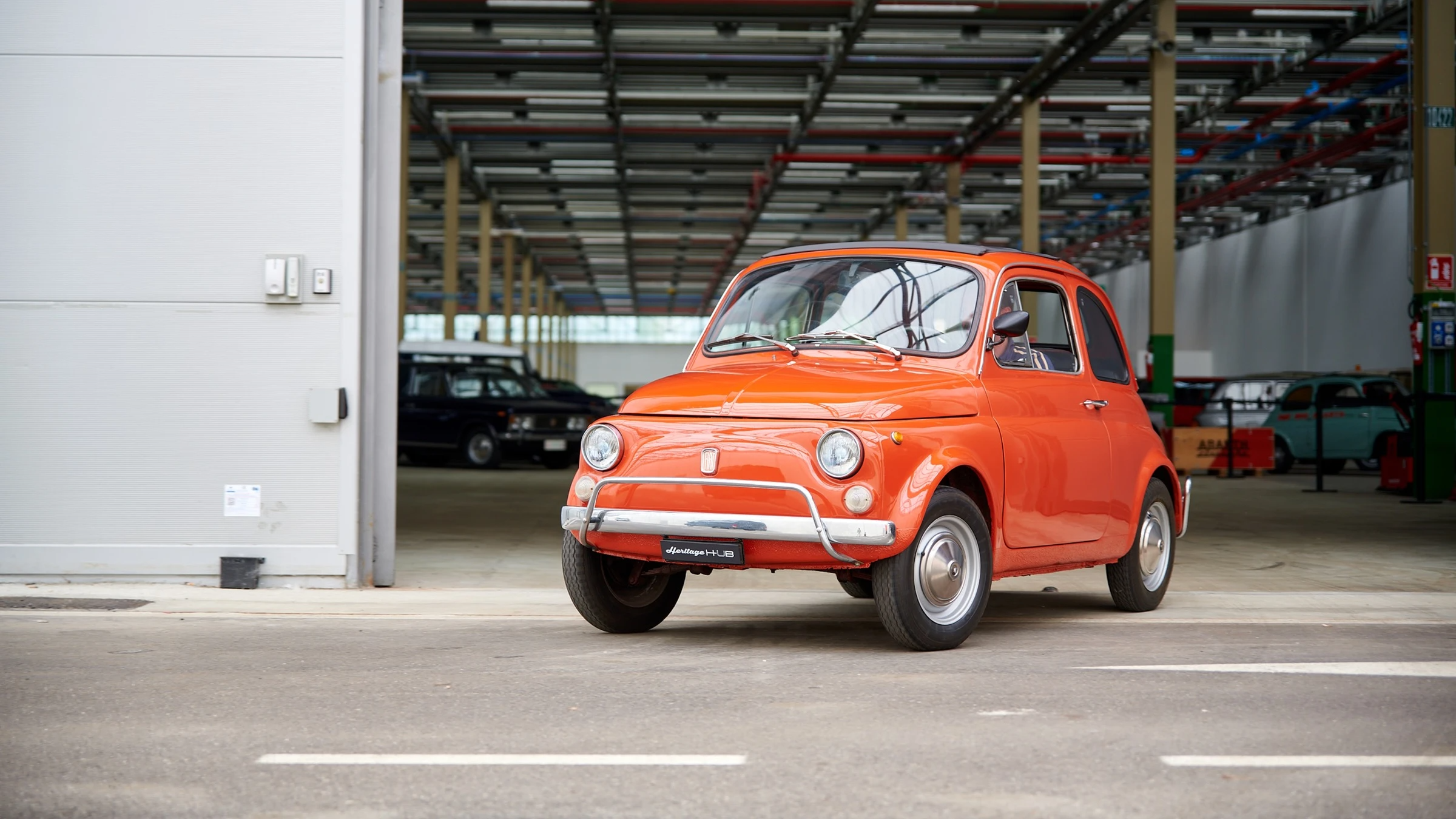 Grinding gears garnish the sweet life in the classic Fiat 500