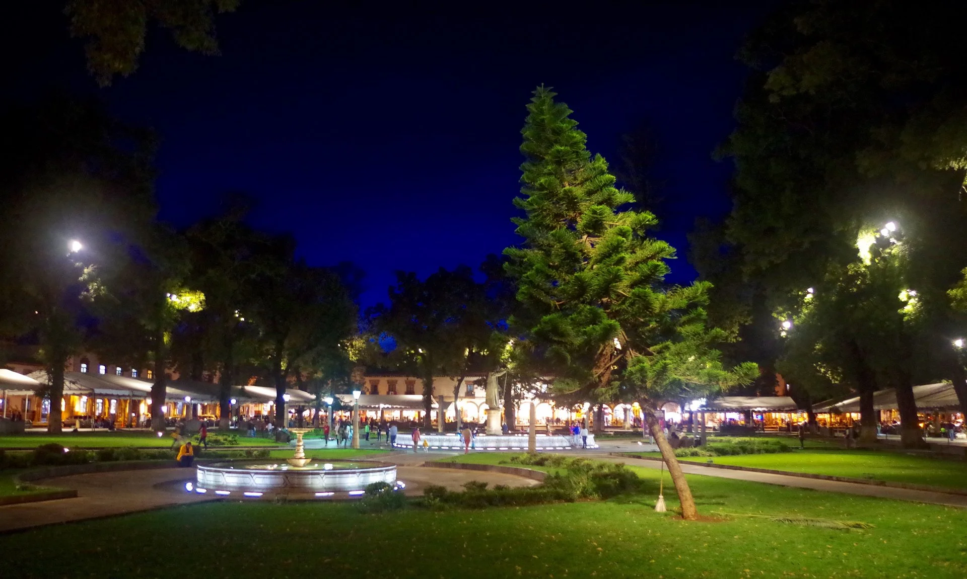 Plaza Grande at dusk.
