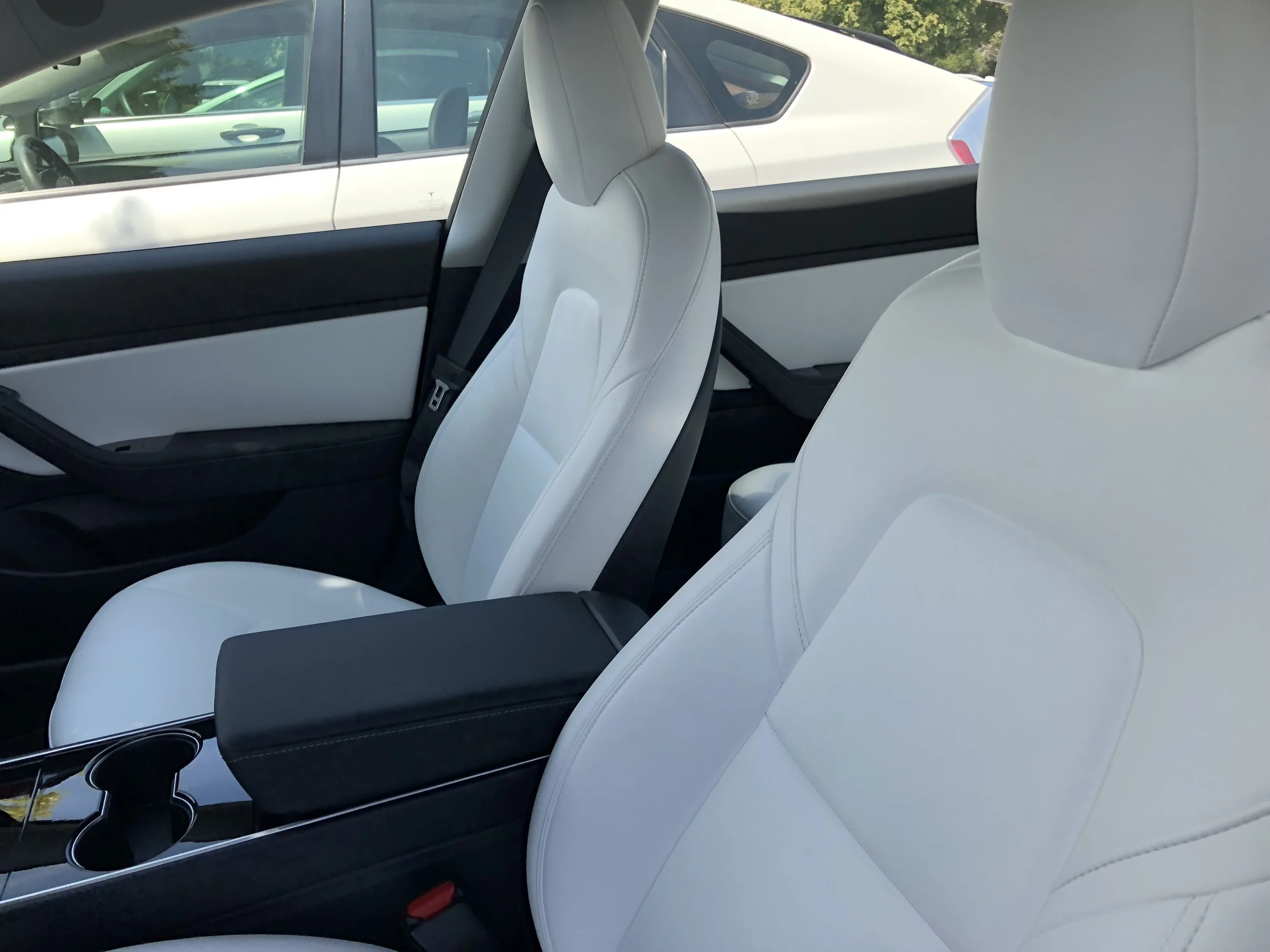 Tesla_Model_3_Performance - 34.jpg