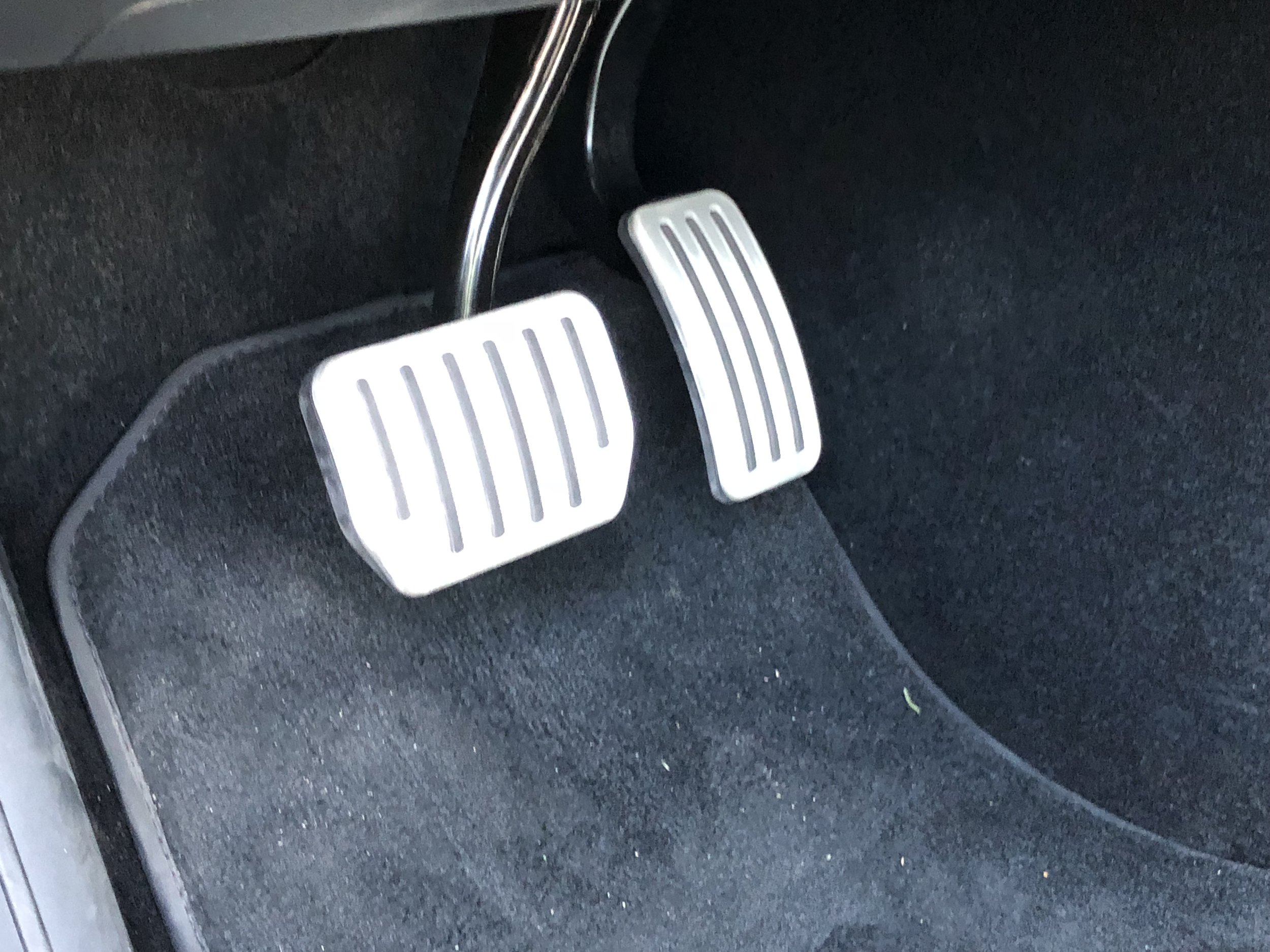 Tesla_Model_3_Performance - 32.jpg