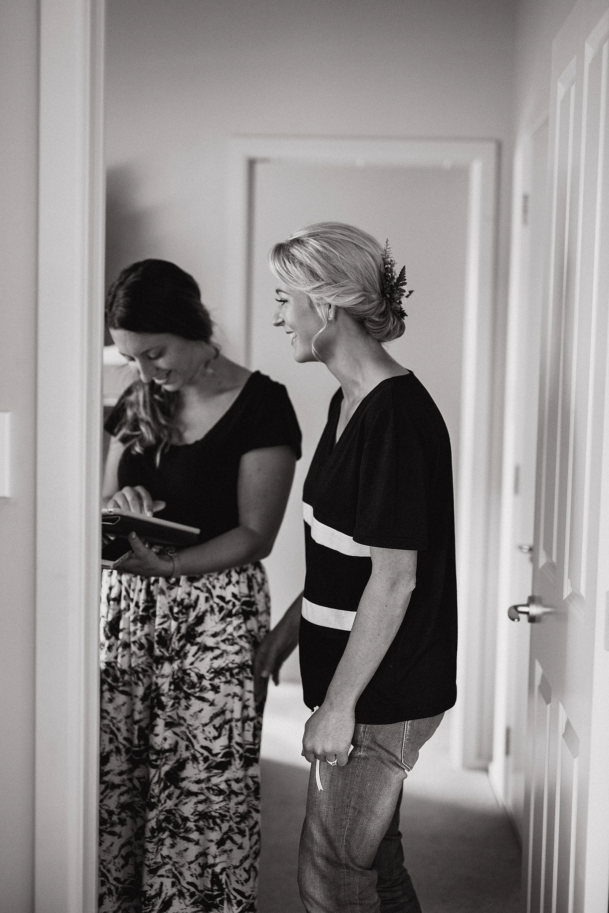 Bridal-preparation-(23-of-43).jpg