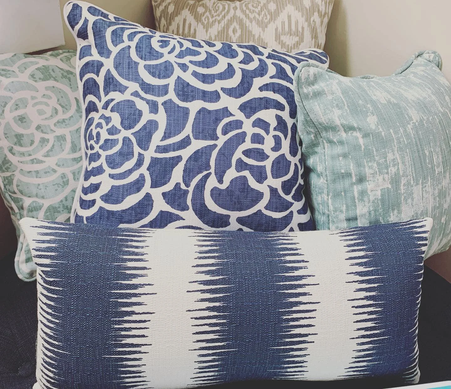 custompillows.jpg