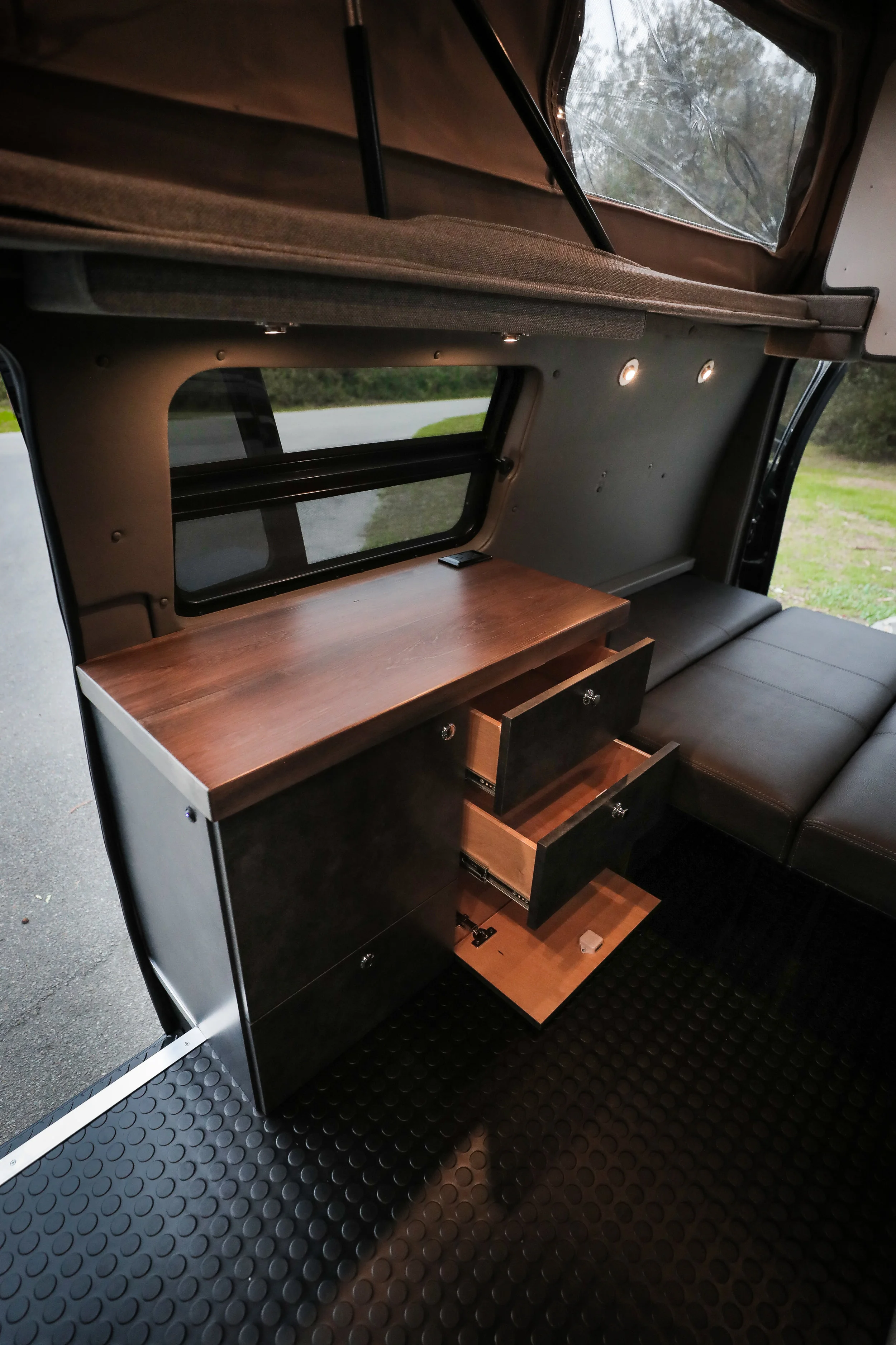 Cynthia interior-14.jpg