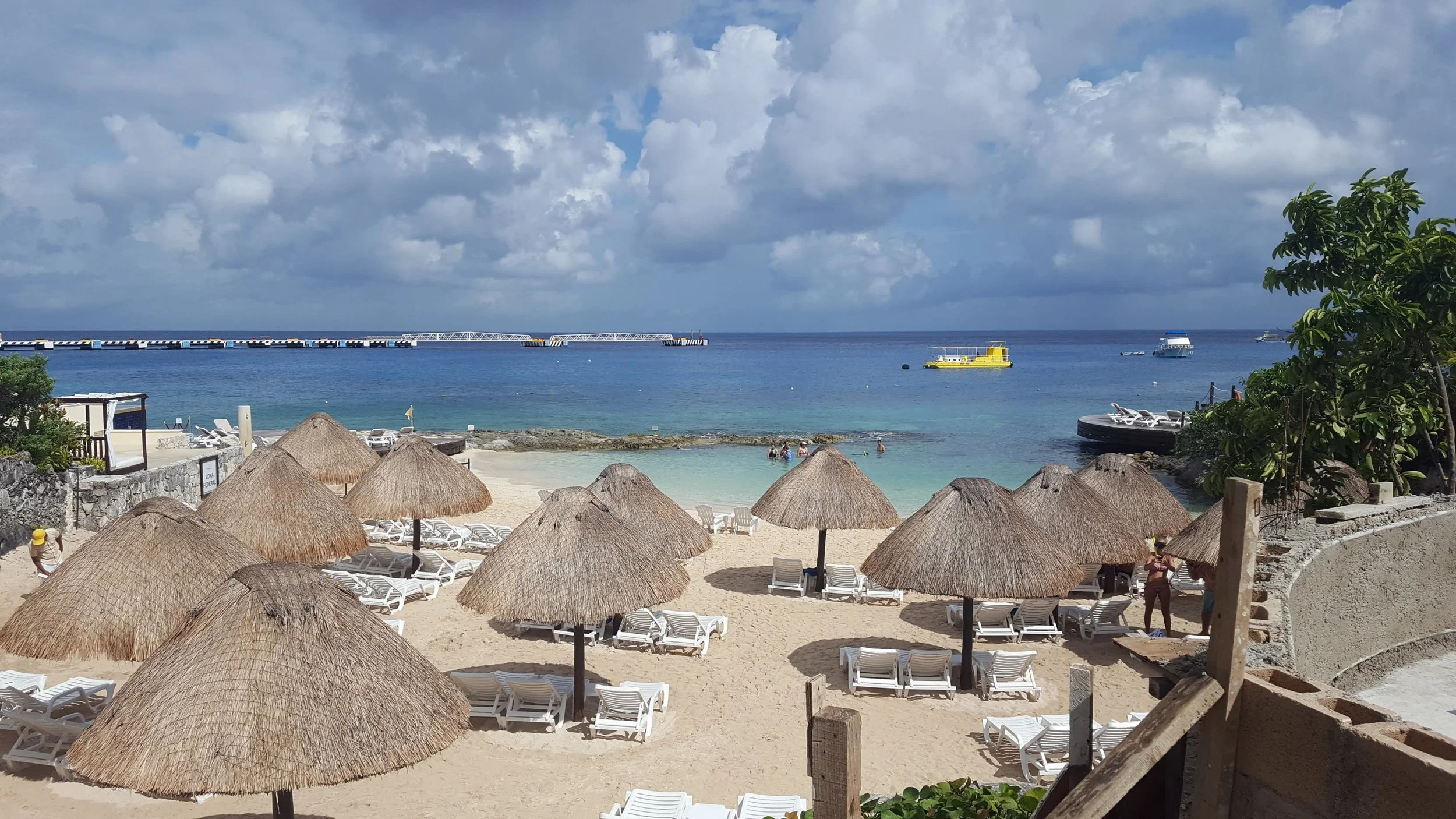 A gorgeous sunny beach in Isla Cozumel, Mexico