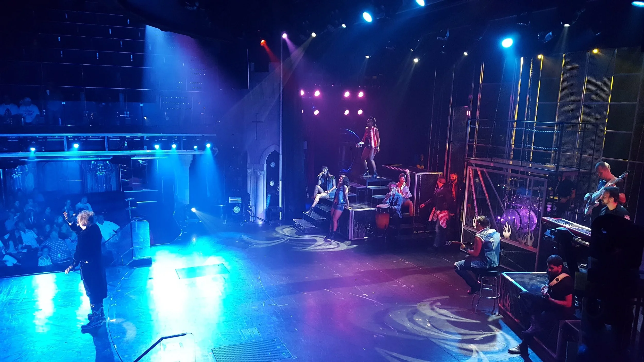 Carnival cruise show