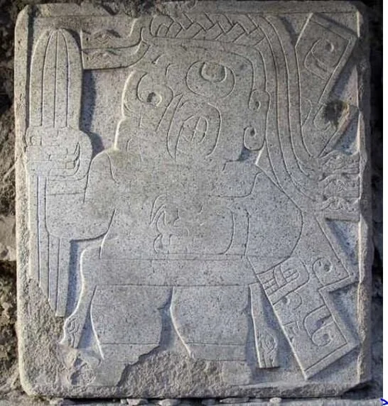 “El Chaman” stone carving.
