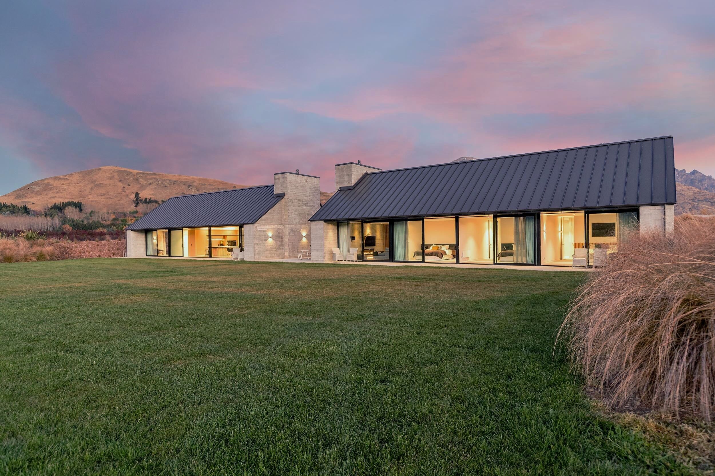 Kiwis buy the good life 