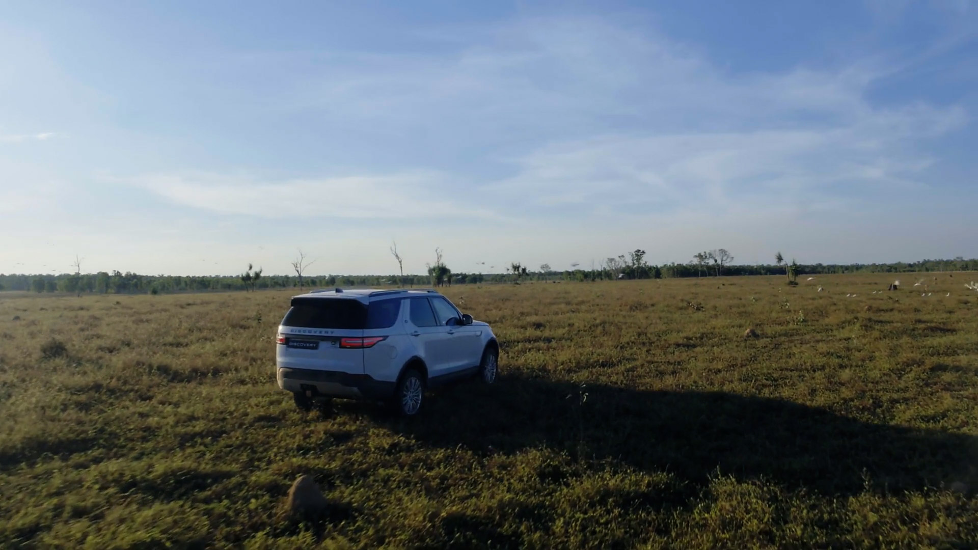 Land-Rover-Discovery-Campaign_DroneFX Ollie Davies Aerial-10.jpg