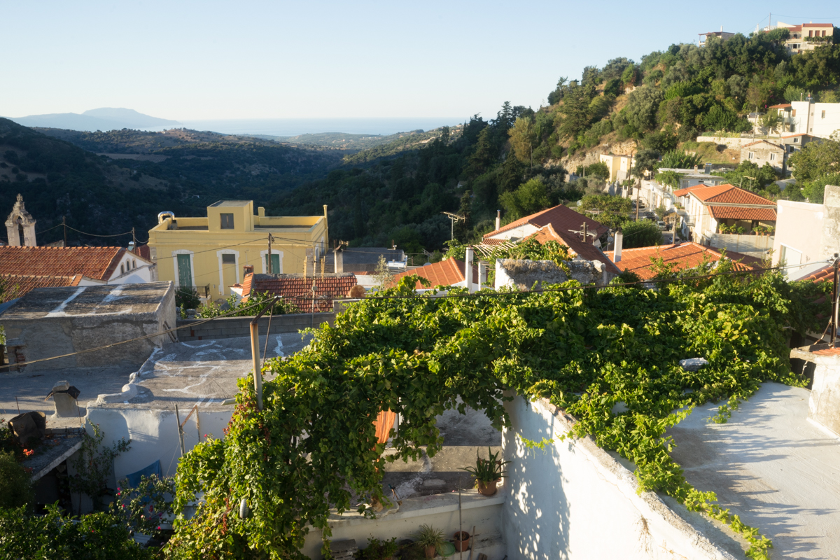 A view from the mean streets of Argiroupolis.