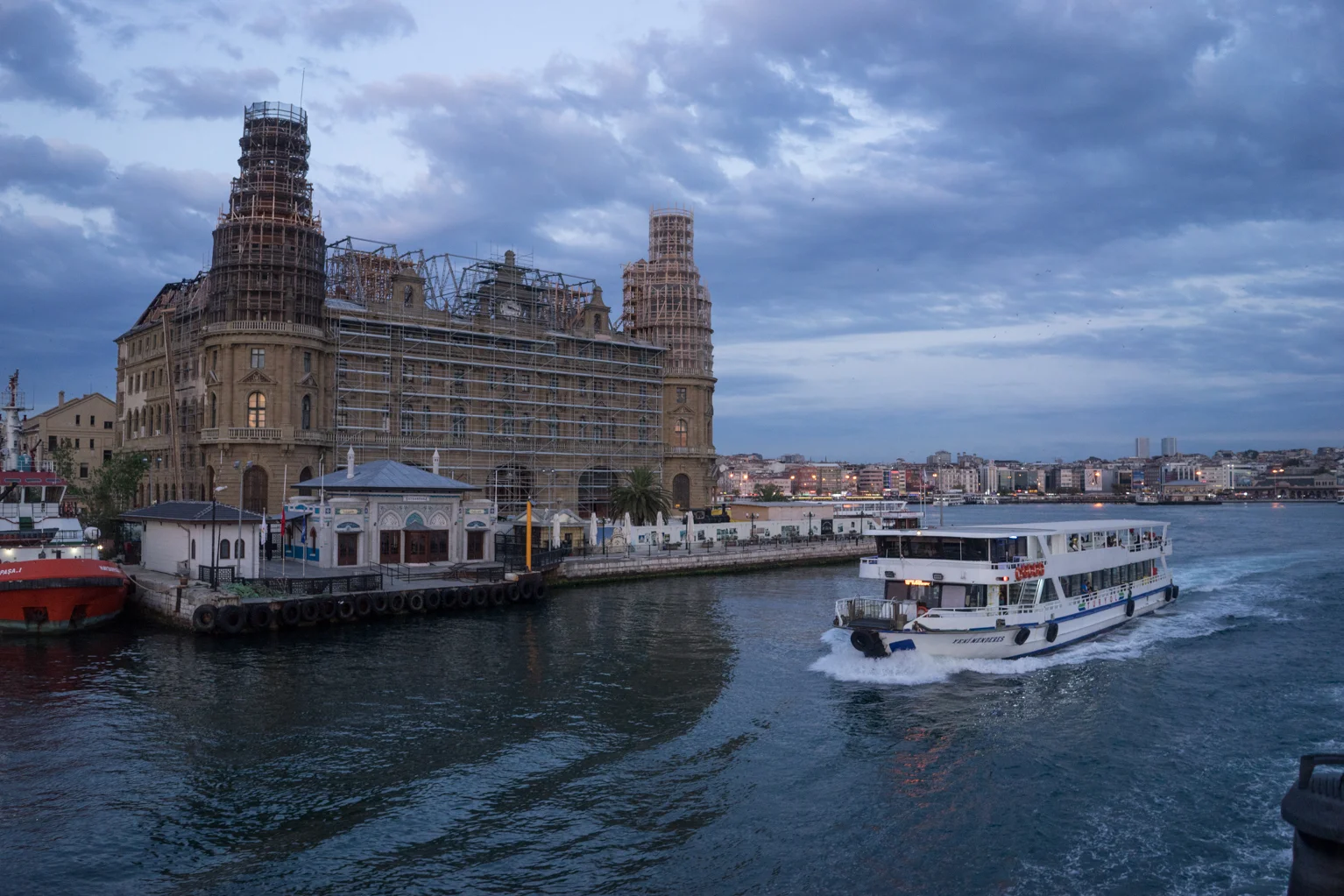 The old Haydarpa şa train station, where the national rail lines terminated up until its closing in 2012.