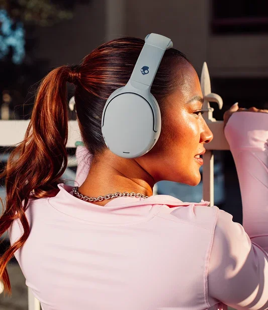 Skullcandy Crusher 720: Don't Just Listen to Music. UAE Feel It.
