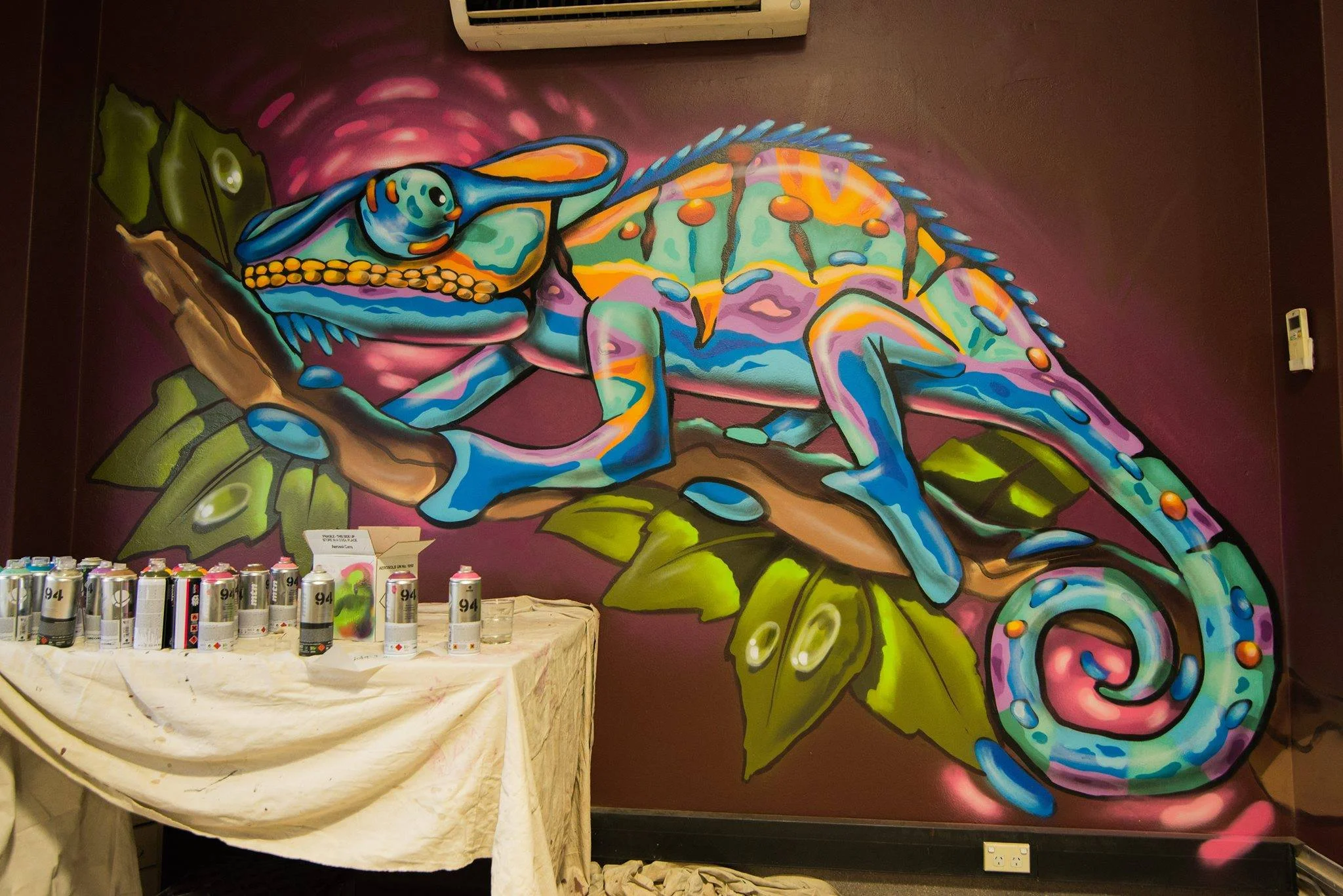 Krimsone Street Art 