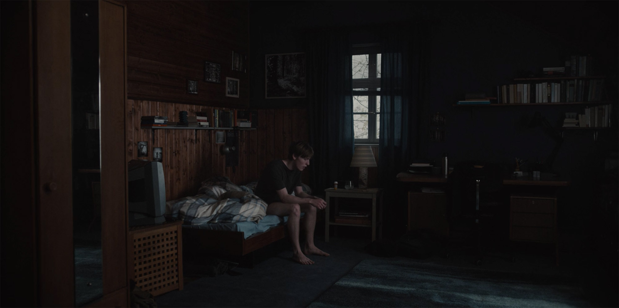 Dark_03.jpg