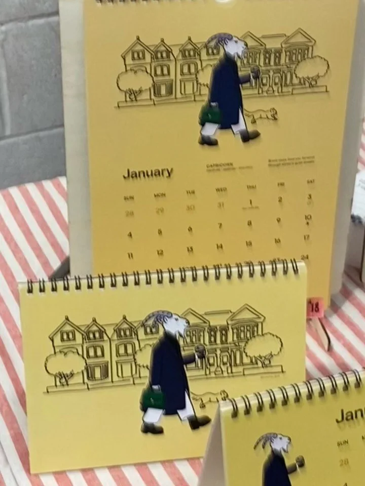 It was my second time making calendars and taking part in @market.root. This time my husband helped me a little, and many friends came along to support me. I was also really happy that some customers bought my calendars too😍I met some lovely new fri