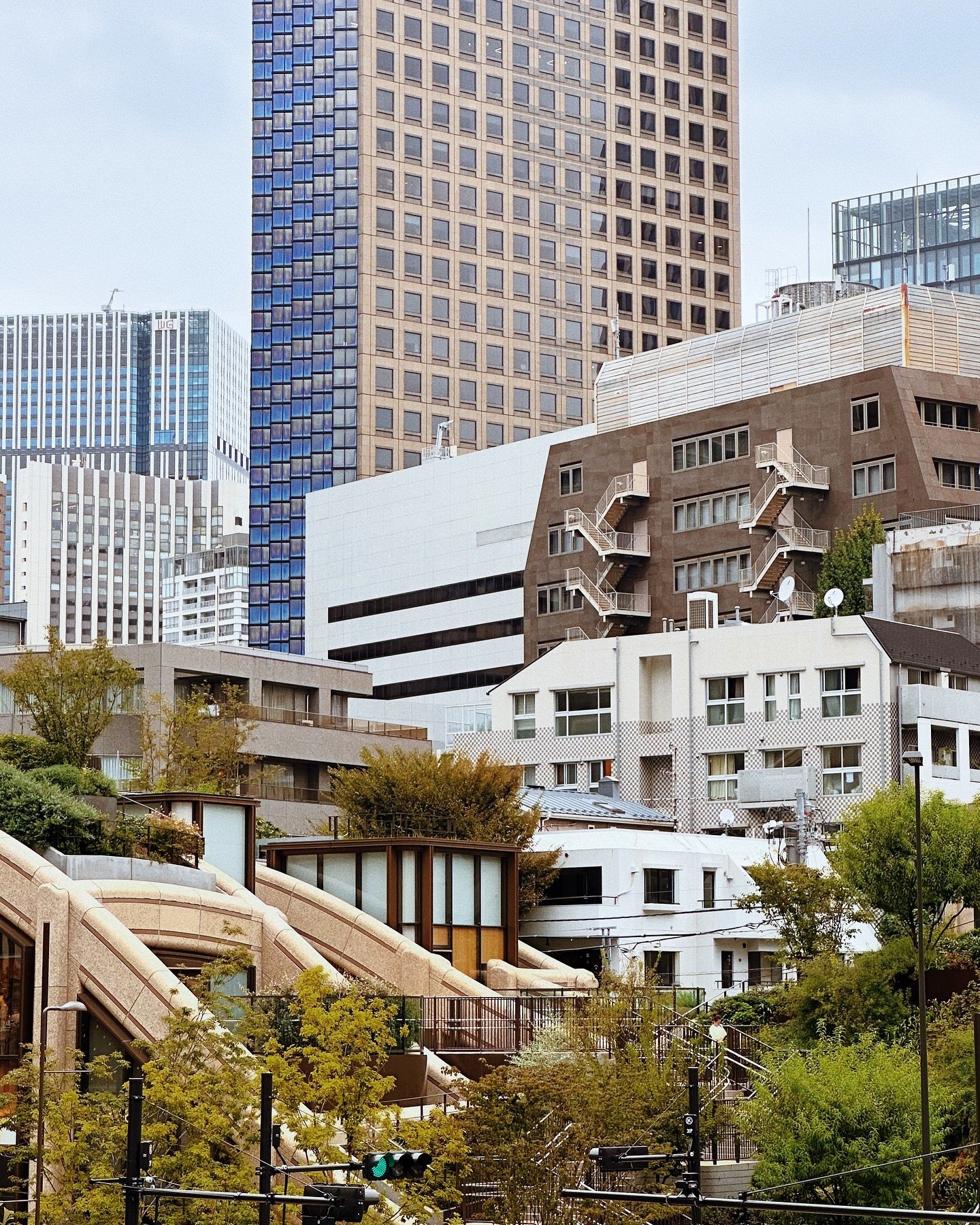 Part 1 of MANY Japan posts to come, and it&rsquo;s a Tokyo architecture appreciation moment. If you&rsquo;re planning your first trip make sure you have plenty of time for just wandering around and turning down every little street that catches your a