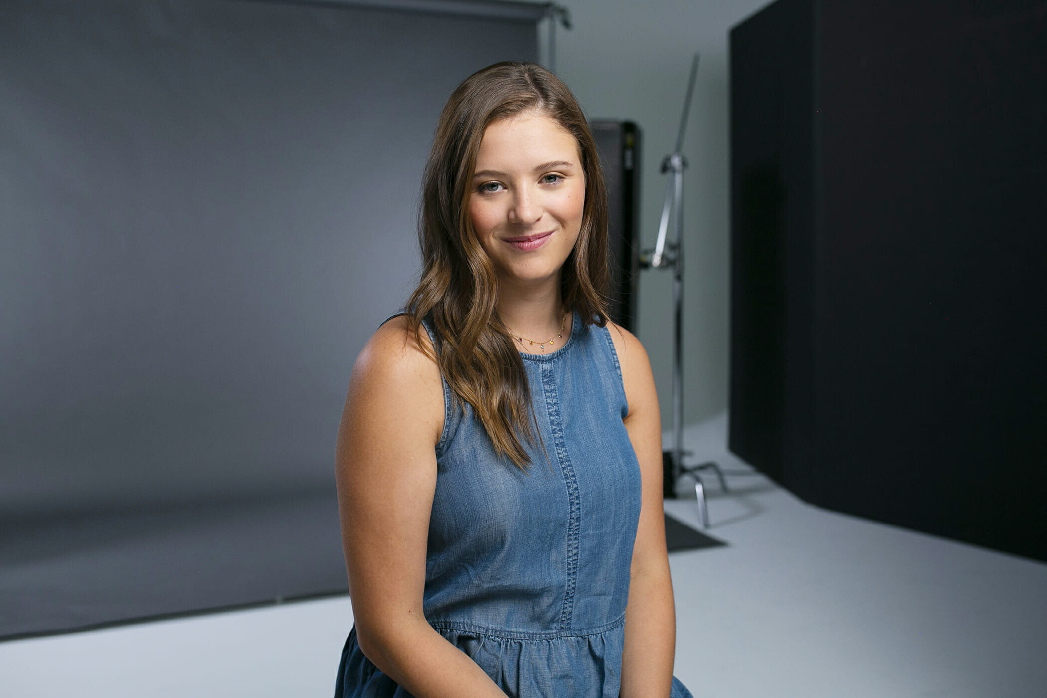 Olay-video-BTS-Emily-Malan-Man-Repeller-August-2018-BG3B8492.jpg