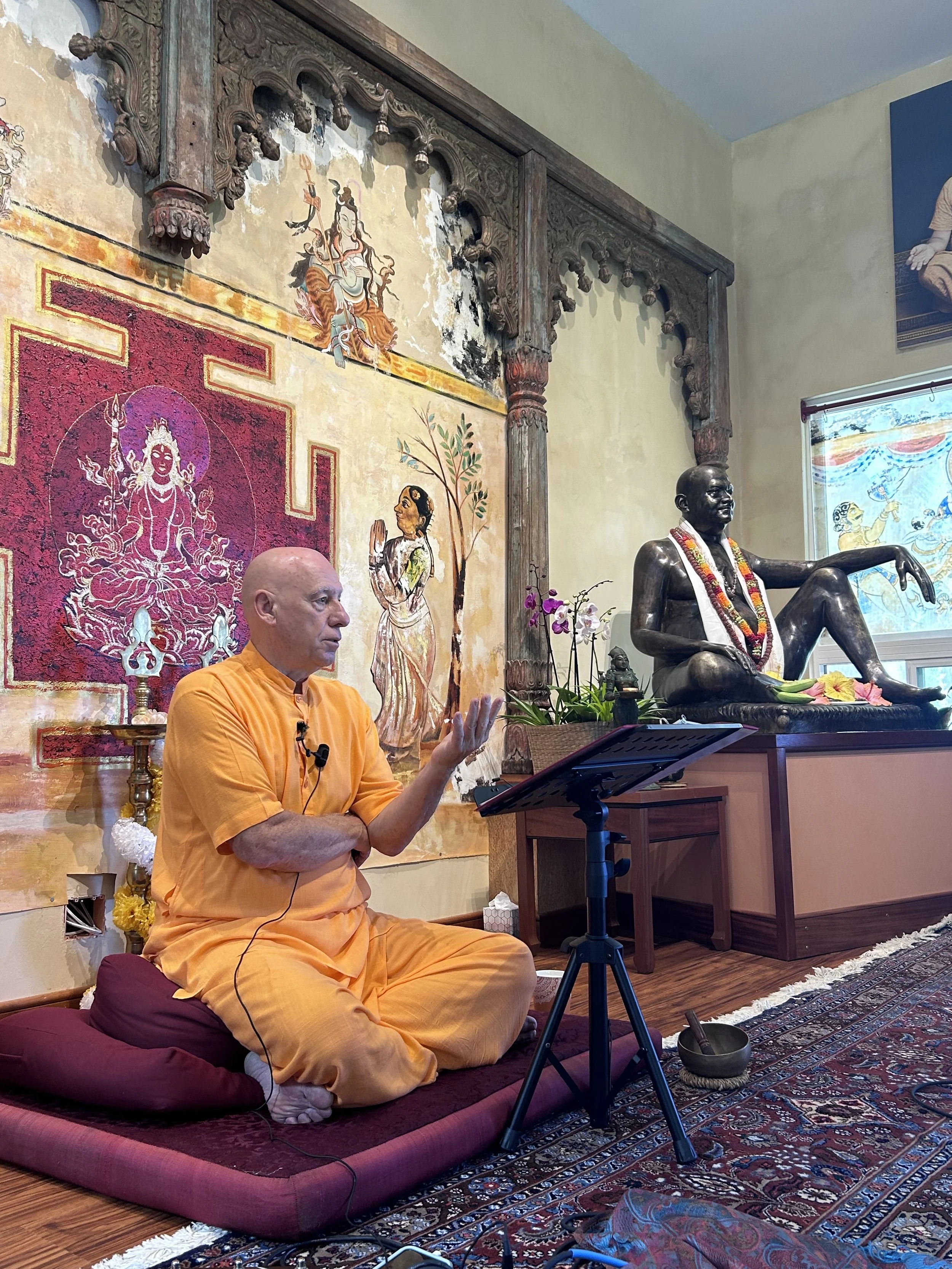 Nathaji teaching Nityananda.jpg