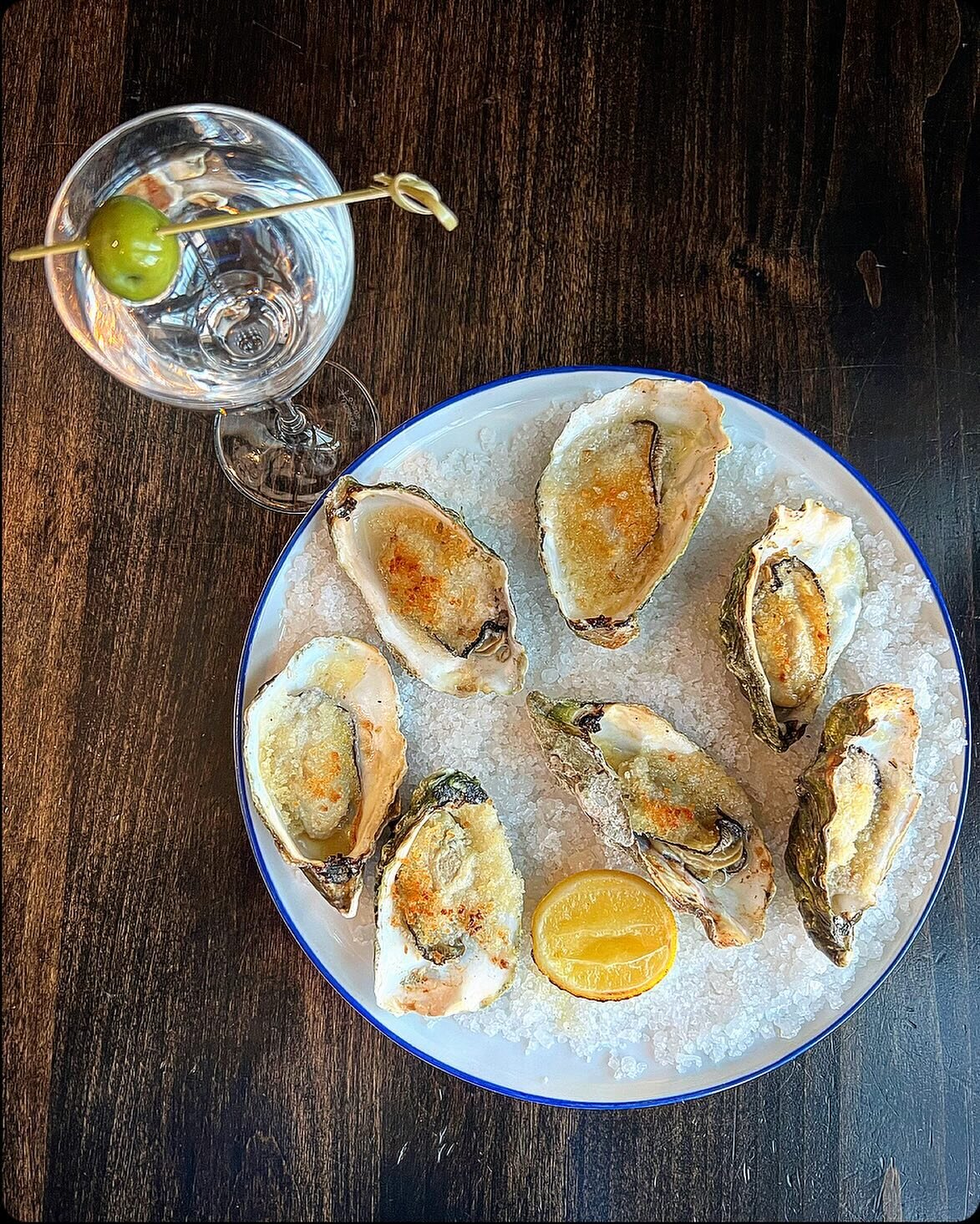 While our birthday was yesterday&hellip; we are celebrating today!!

Grilled oysters with Calabrian butter and $7 martinis! Come celebrate with us &hearts;️