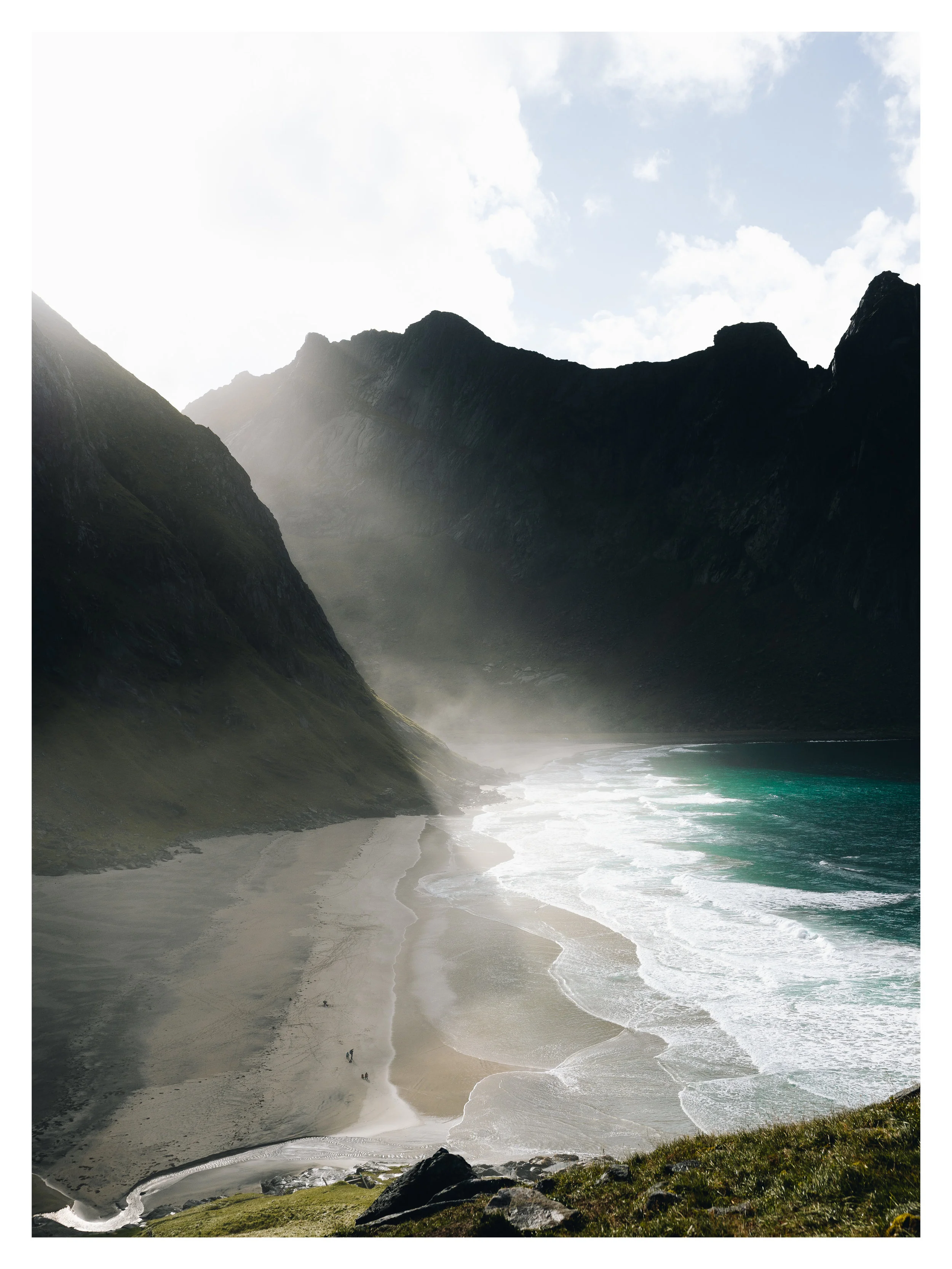 ASROSENVINGE_Print_40x30_Kvalvika Beach.jpg