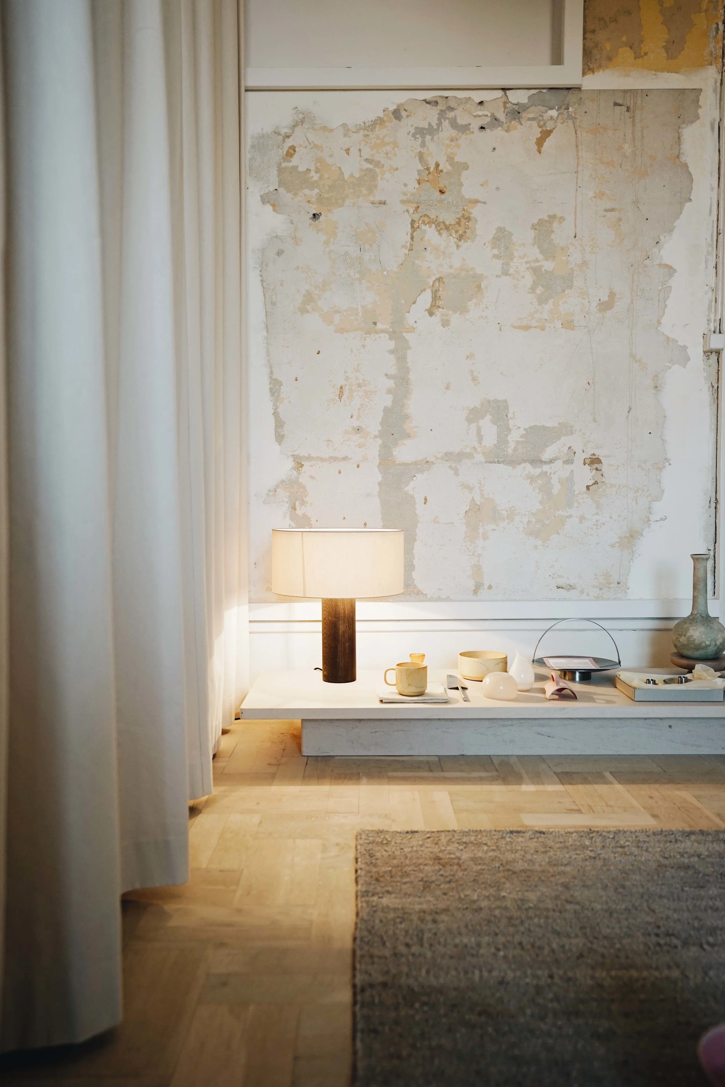 ASROSENVINGE_Julie_Damhus_Ceramics_Studio_Grey-IMG_8528.jpg