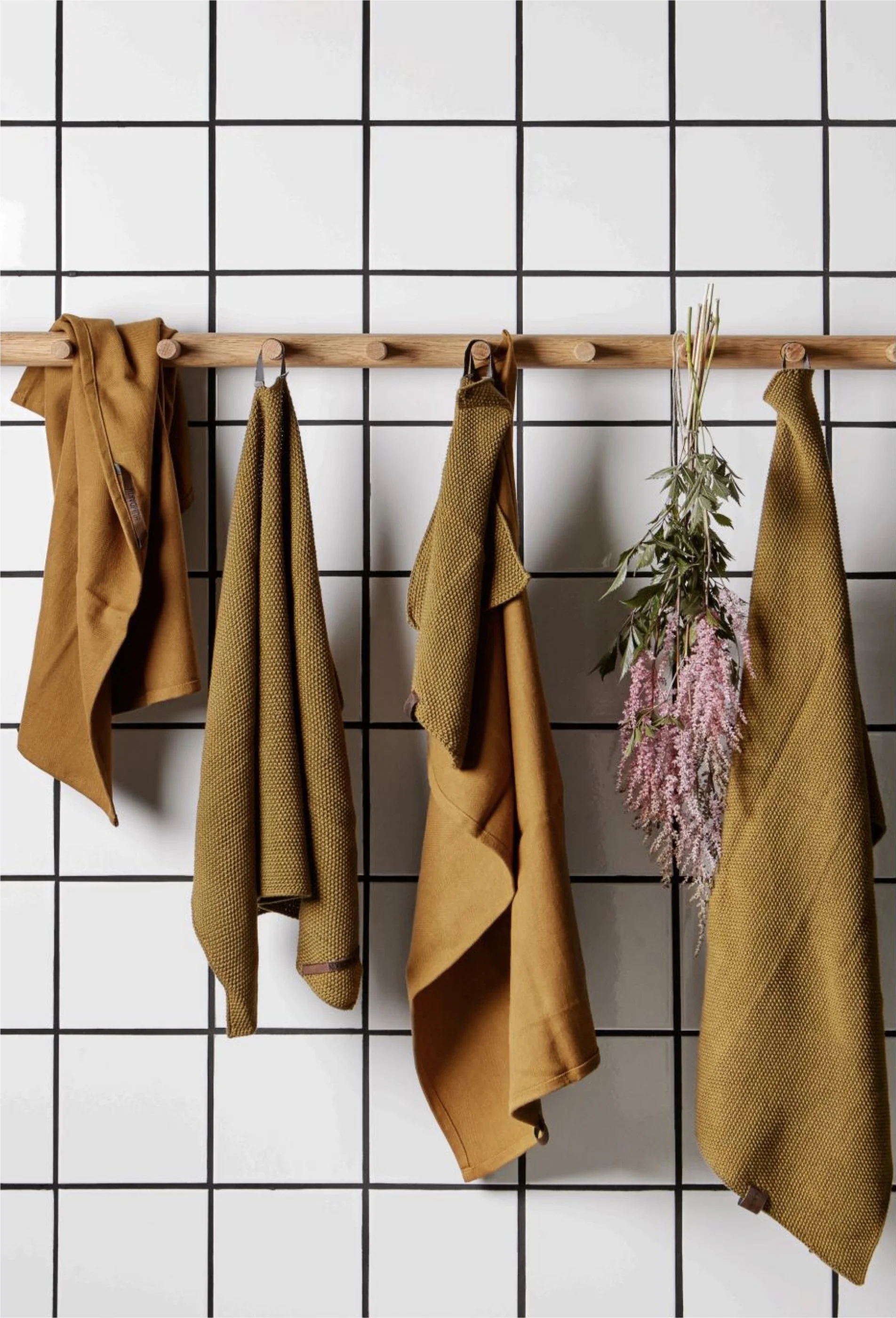 ASROSENVINGE_Humdakin_Formland_Textiles_Kitchen_Curry.jpg