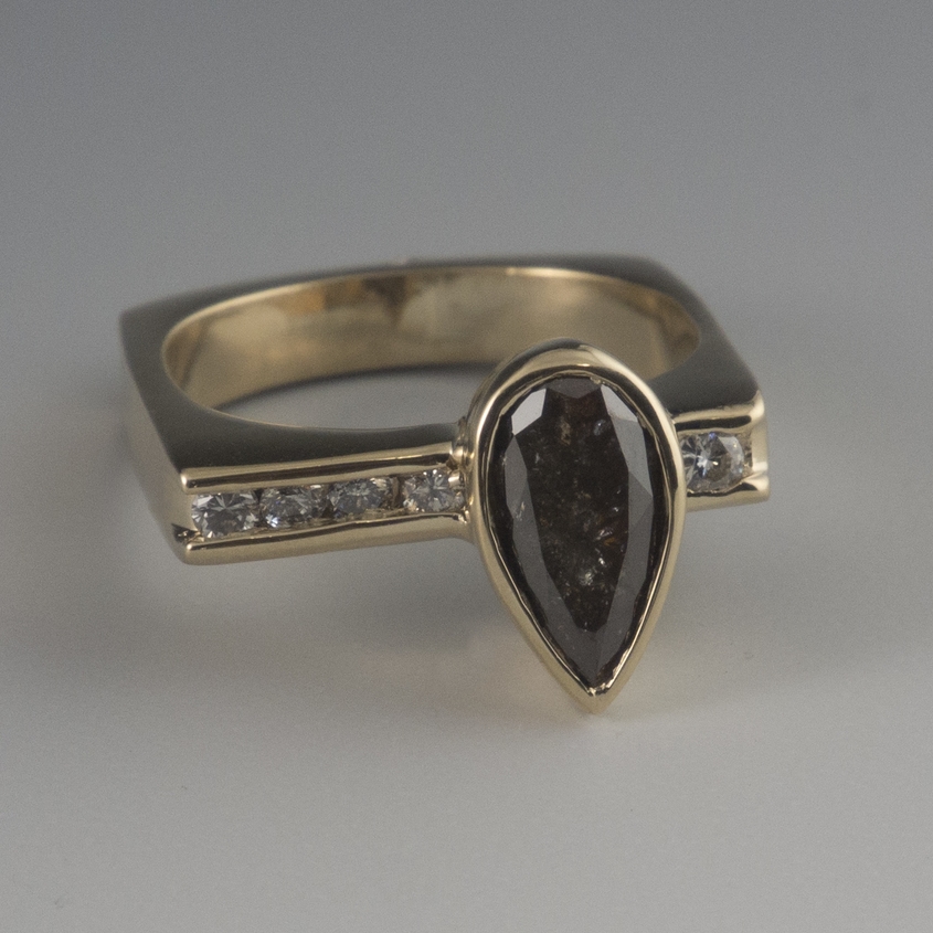 Brown and white diamonds #13410