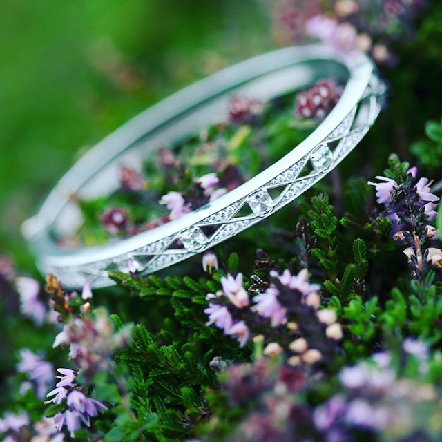 Asscher cut bangle bracelet to match the Asscher cut diamond halo engagement ring. #diamondconsultants