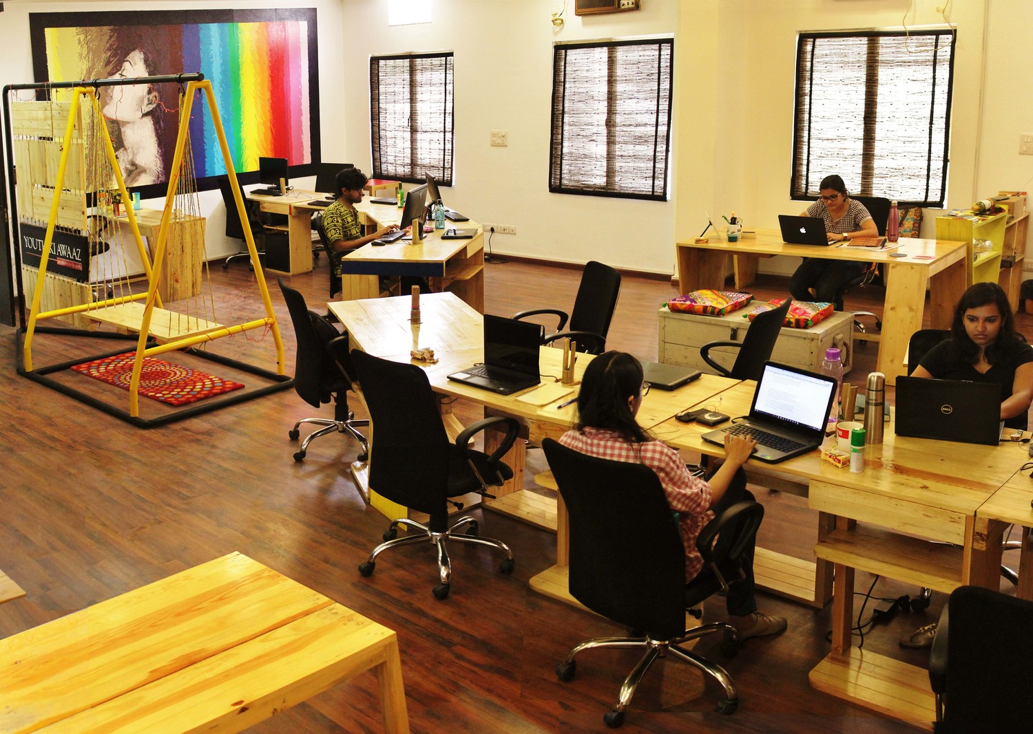 Recycled, low-cost, youthful office design speaks the language of 'Youth Ki  Awaaz' — MaterialDriven