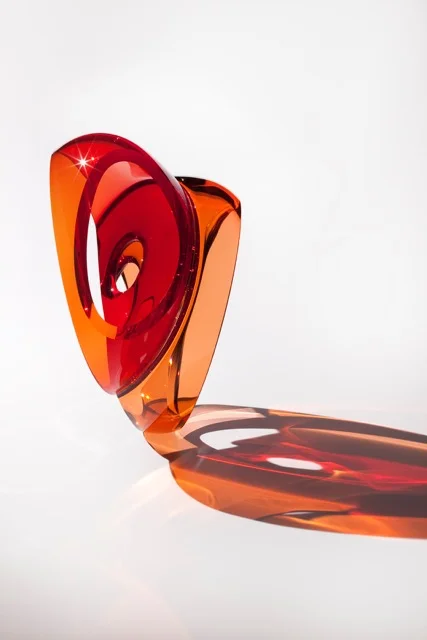 The delicate and precarious balance of Kiley's works triggers feeling of concern, longing and tension.