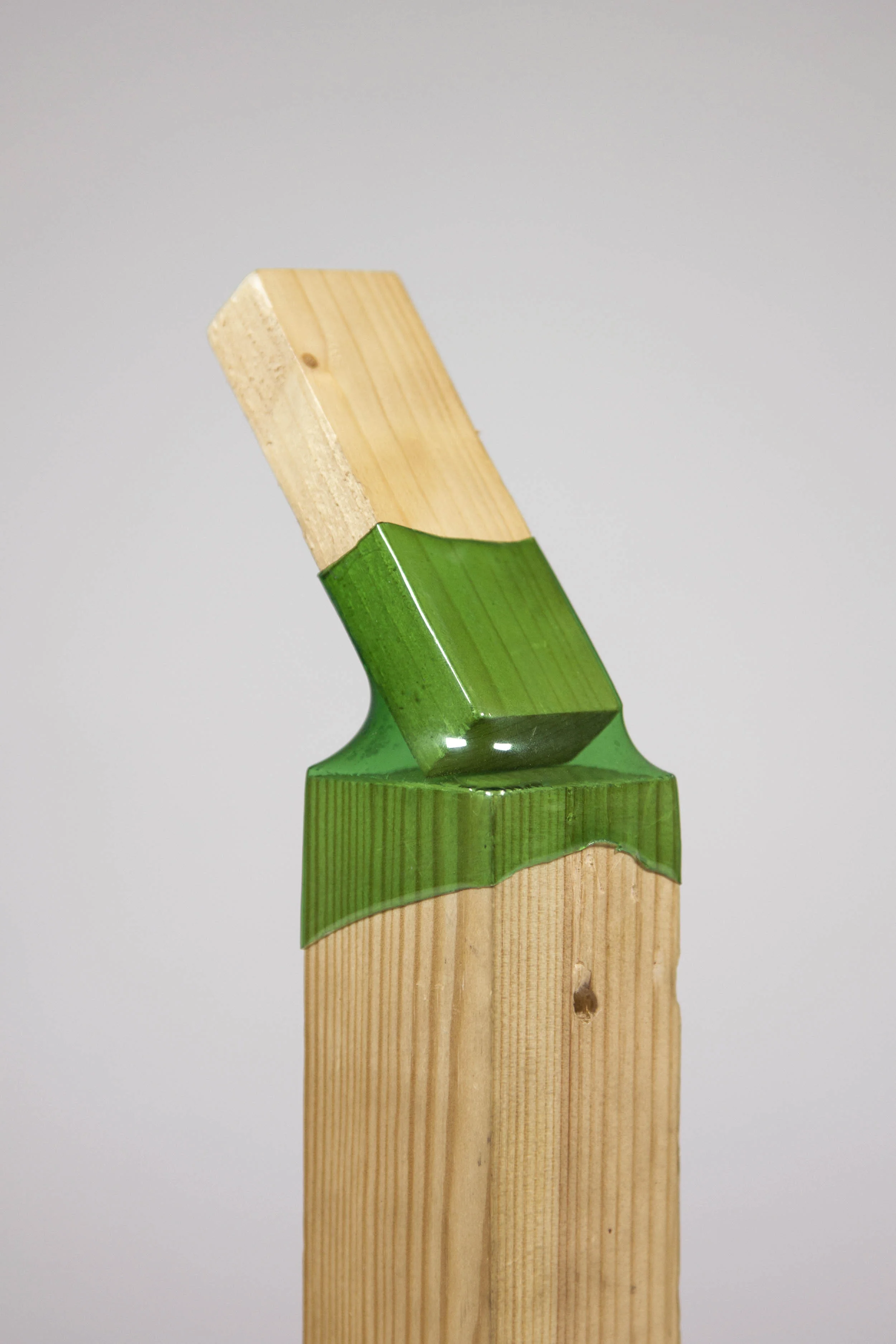 A closeup of the joint created with the Joining Bottles technique by Micaella Pedros