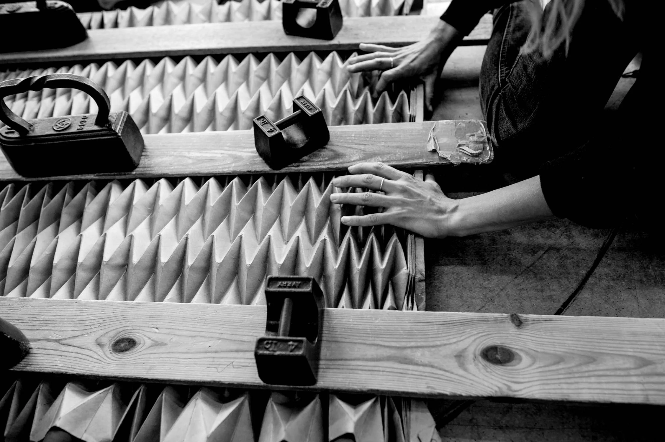 Pleating and Unfolding in process, at Jule Waibel's studio