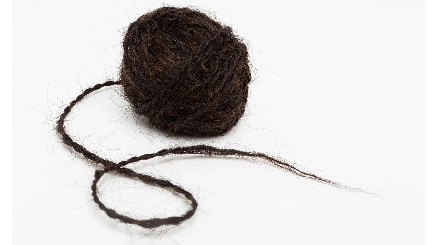 Sanne Visser's intent and hope for Milan: To trigger viewers to rethink our material environment and how we can re-use and recycle a material like human hair.