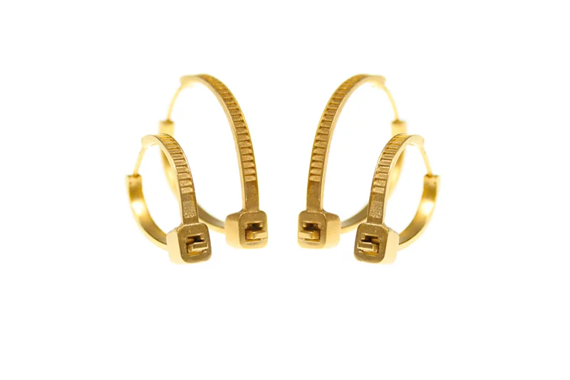 Katrin Spranger, Best Before Extended, Zip-tie earring hoops, silver, gold plated